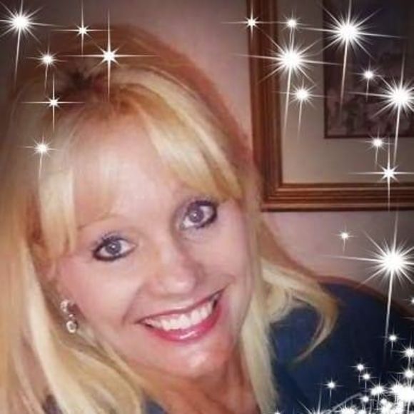 Meet your Posher, Deborah - Picture 1 of 1